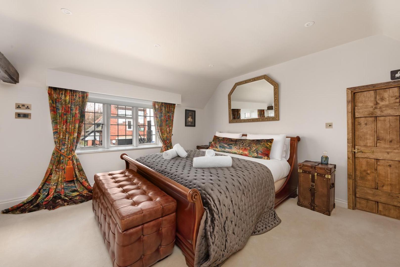 Crippens, Romantic, Historic Very Free Parking & Ev Canterbury