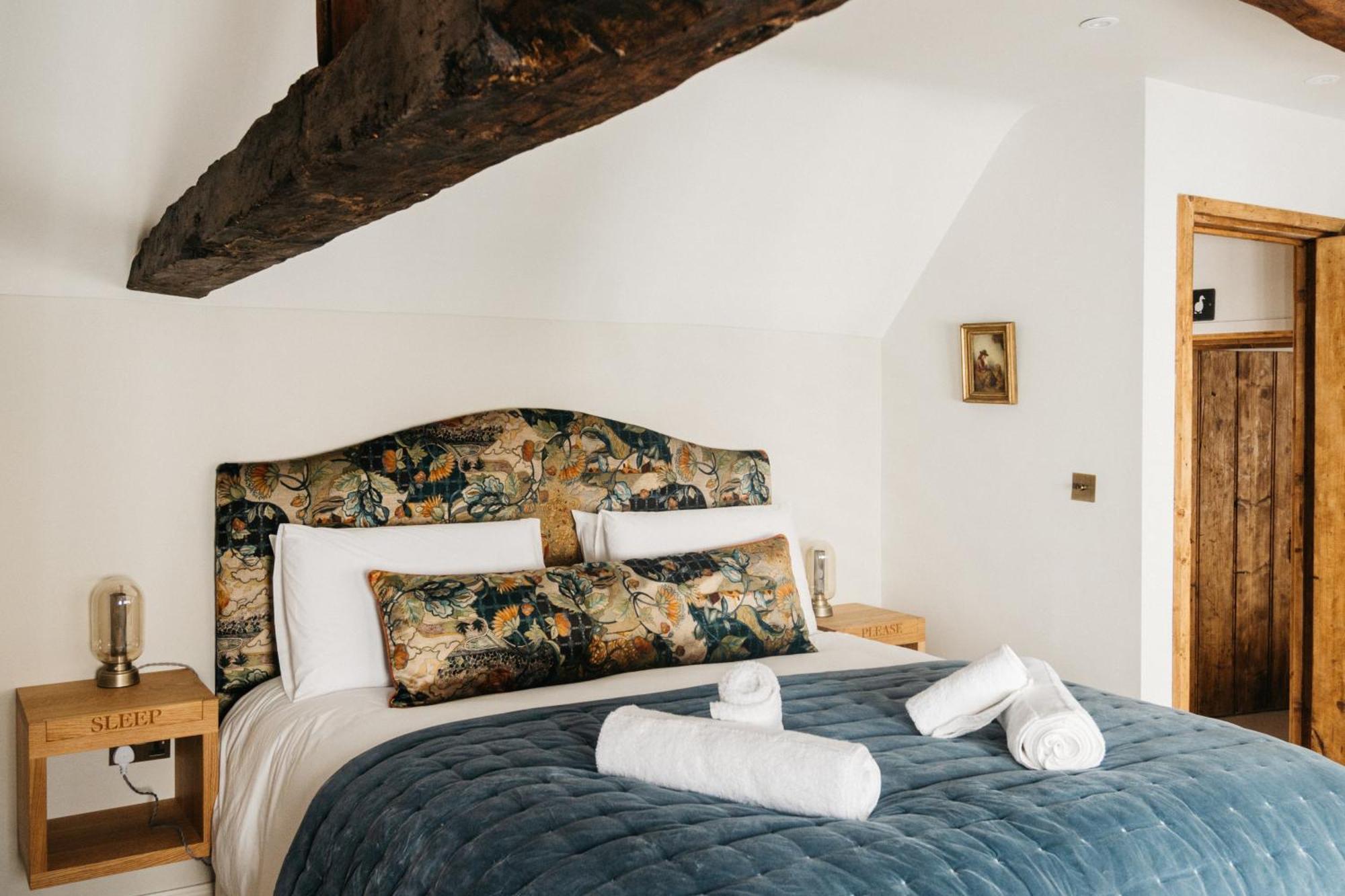Crippens, Romantic, Historic Very Free Parking & Ev Canterbury