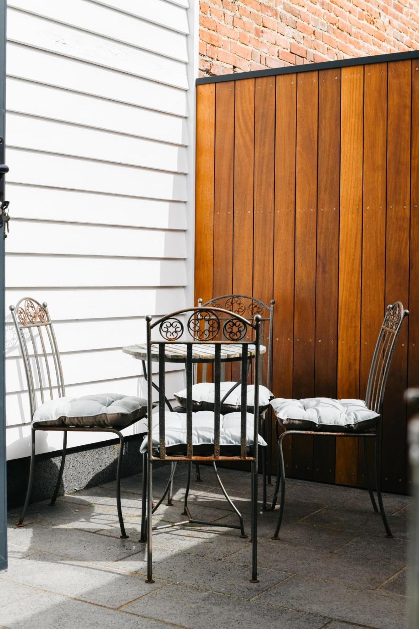 Crippens, Romantic, Historic Very Free Parking & Ev